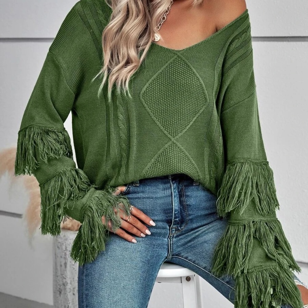 Cozy Fringe Sleeve Oversized Sweater Top - Picture 3 of 8
